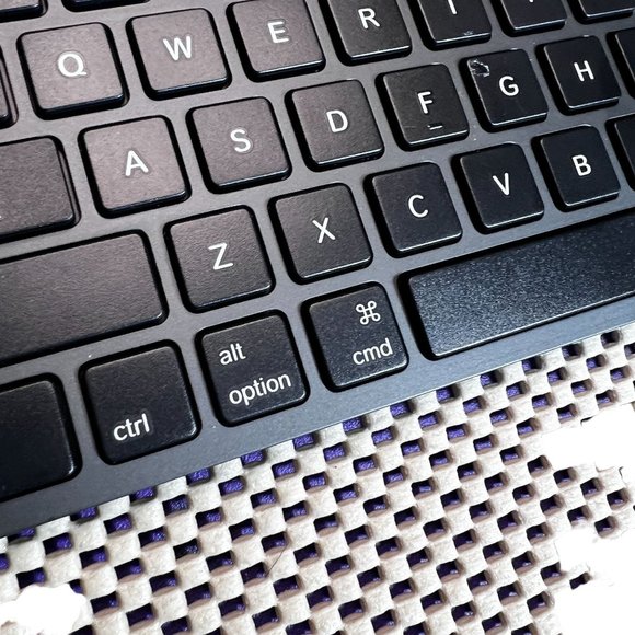 Logitech Y-R0034 Tablet Keyboard for iPad Android Tablets PC Bluetooth Keyboard - Picture 7 of 7